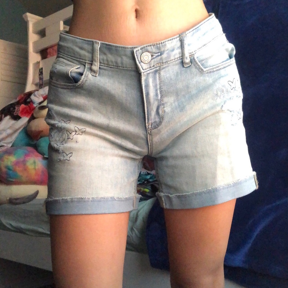 light denim wash shorts